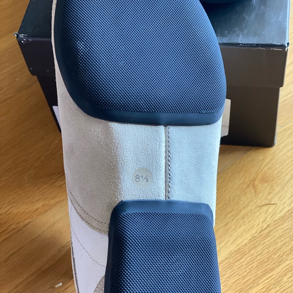 Gucci White Driving Shoe Size 8 1/2 - Picture 11 of 13